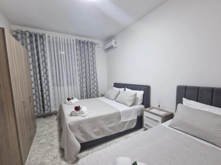 Jepet  me qera apartament  1+1   Vasil Shanto afer Besnik Syka