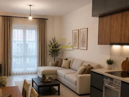 APARTAMENT ME QIRA 2+1 RRUGA E BARRIKADAVE 80.000 LEKE