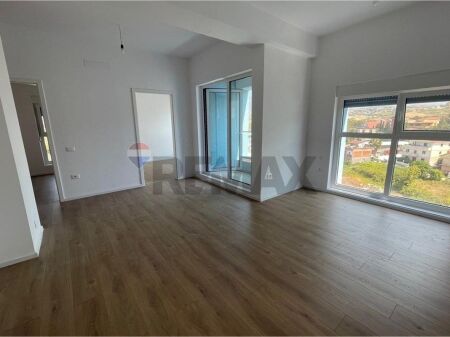 Apartament - Për Shitje - Kompleksi Mangalem, Tiranë