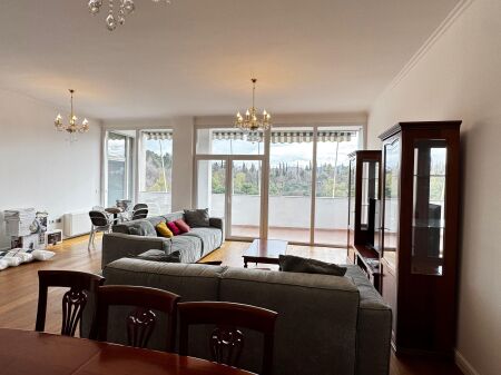 Apartament 4+1 me qira tek Garda!