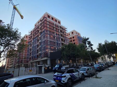 5 Maji Rezidenca Ajka Shitet Apartament 3+1+2