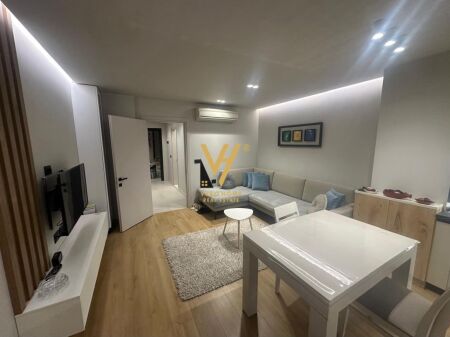 JEPET APARTAMENT 1+1+BLK ME QERA NE VASIL SHANTO 80.000 LEKE