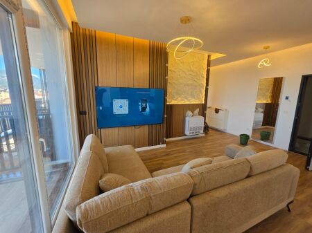 Siri Kodra, Apartament Modern 2+1 Per Qira
