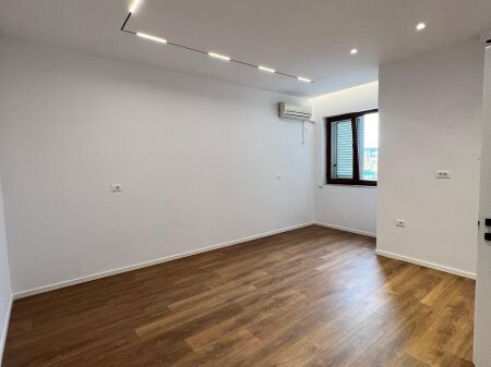 Shitet Apartament 2+1 – Rruga Irfan Tomini , Tirana e Re