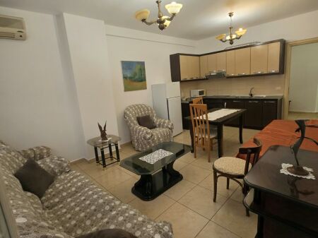  SHITET Apartament 1+1 Astir, tek Rrethrrotullimi, Rruga Vasil Tromara