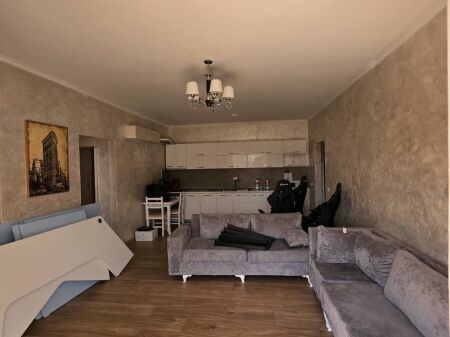 🏡 Apartament 2+1+2+2 ballkone me qera  📍 Astir, pranë market Jata  🏢 Kati 8 (me ashensor)  📐 Sipërfaqe: 117 m² 🛋 E mobiluar   💰 Çmimi: 60.000 Lekë/Muaj