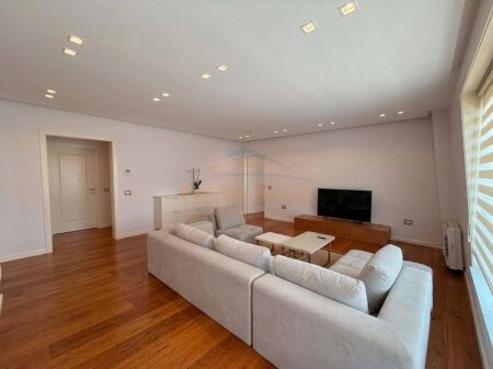 Rent, Apartment 4+1+3, Blloku, Tirana