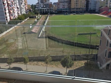 LEZHË SHITET APARTAMENT 1+1