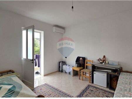  OKAZION – SHTËPI PRIVATE PËR SHITJE NË VLORË!