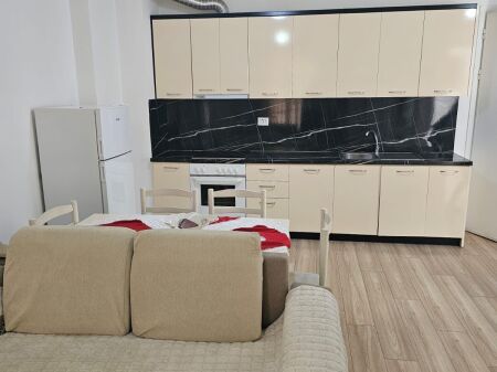 Apartament 2+1 qera, kompleksi Mangalem 21