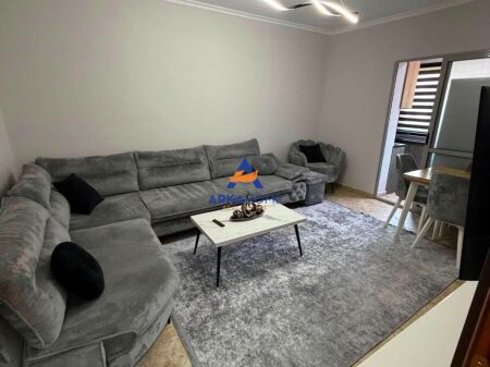 JEPET ME QERA APARTAMENT 2+1+BALLKON "TE RRUGA E DURRESIT" 70.000 LEKE