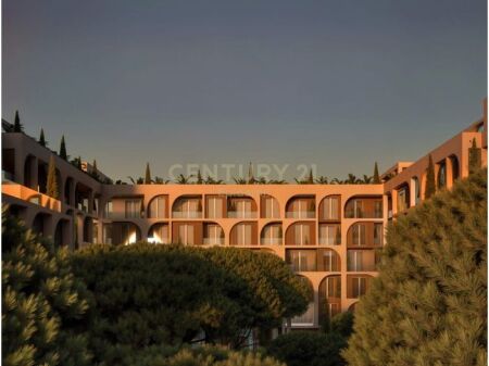 EXCLUSIVE ! Garsoniere për shitje në Lunarch Residence Mali i Robit !