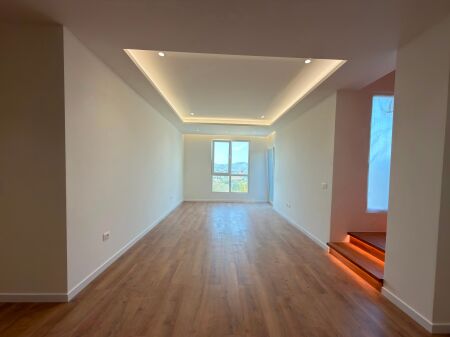 Apartament 3+1+Post Parkimi, Ne Shitje, Ne Farke