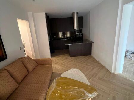 Jepet Apartament 1+1 me qera ne Plazh