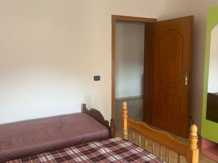 Jepet Me Qera Apartament 1+1+1 Ballkon