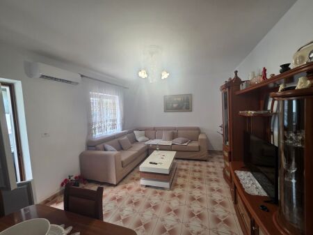 Electric Market Apartment 1+1 For Rent