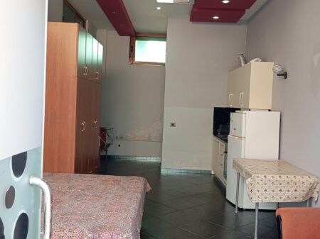 JEPET ME QERA Garsoniere ne Tirane prane Pati travel