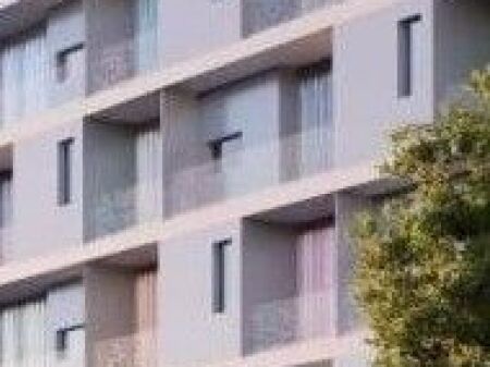 🔥 OKAZION | 1,100 €/m² | MOA RESIDENCE – ASTIR 🔥  🏡 SHITET APARTAMENT 3+1  📍 Moa Residence | Astir 📐 154.8 m² 🏢 Kati 7 💶 1,100 €/m² 💰 170,300 €  ✨ Apartament me sipërfaqe të bollshme dhe planimetri funksionale.  🔄 Mundësi ndarjeje në 2 apartamente 1+1, ideal për investim dhe maksimizim të të ardhurave.  📞 Arlind RealtyPartner | 