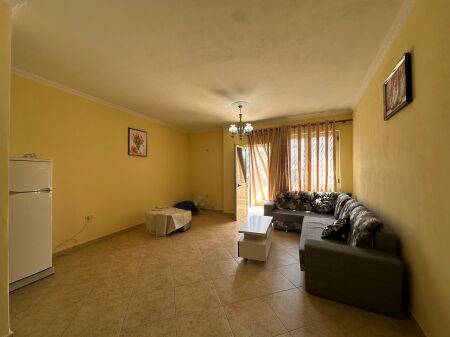 Shitet, Apartament 2+1+Depo, Fresku, Tirane.