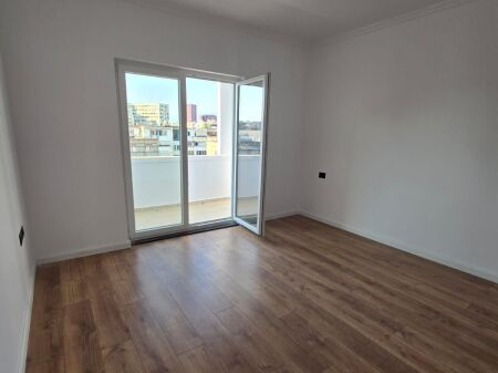 SHITET APARTAMENT 2+1 – KOMPLEKSI FRATARI, ASTIR
