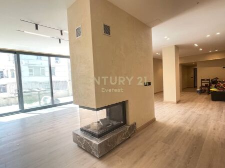 RR. JORDAN MISJA, JAPIM APARTAMENT/ZYRE PER 3+1+2+VERANDE+P. PARKIMI ME QIRA!