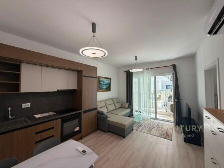 Apartament 1+1 me qira tek Zogu i Zi!!
