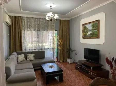 Qira, Apartament 2+1+Blk, Laprake, 55.000 Leke/muaj