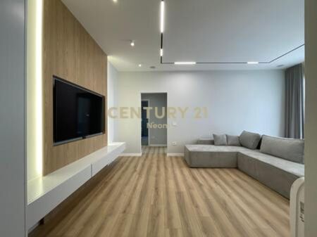 QIRA, APARTAMENT PREMIUM 1+1 me POST PARKIMI