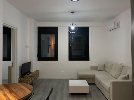 Jepet me qira apartament 1+1