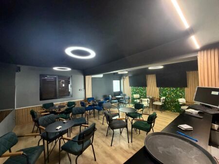 LOCALE COMMERCIALE IN AFFITTO VICINO AL FLAGSHIP CENTER, DURRES