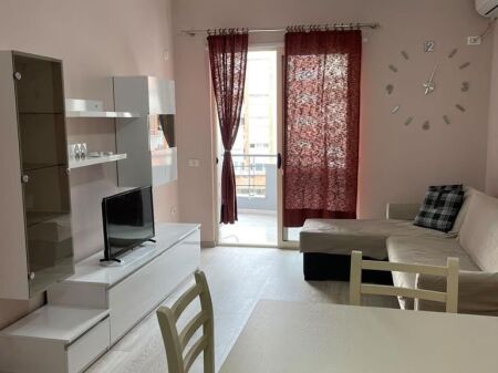Jepet me qira apartament 1+1 ne Astir Prane Eja Studio
