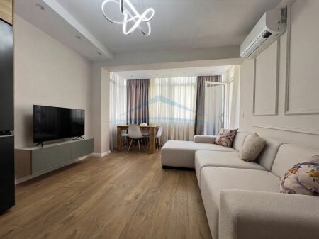 Qera , Apartament 1+1 , Blloku , Tirane