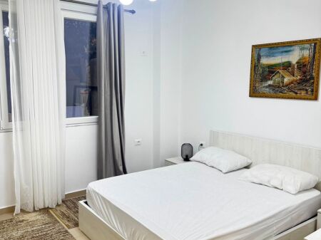 5-Maji, jepet me qira apartament 1+1!