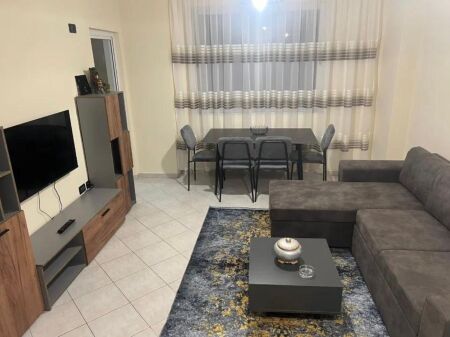 Jepet me qira apartament 1+1 pranë Artistit në Astir!
