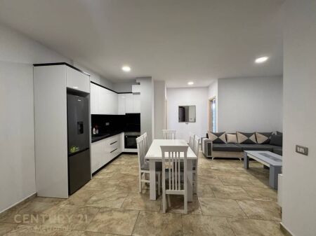 APARTAMENT 2+1 PER QIRA,VILAT GJERMANE!
