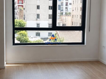 JEPET APARTMENT ME QERA 1+1+BALLKON "RRUGA 5 MAJI" 40.000 LEKE