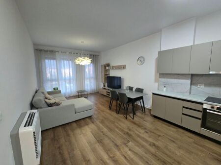 Apartament 2+1 me Qira 5 Maji Tirane