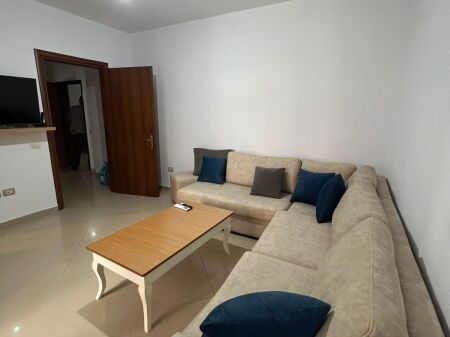 JEPET ME QIRA APARTAMENT 1+1 – ASTIR, PRANË BAR OSLO