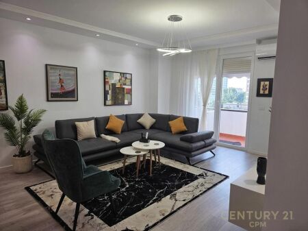 Jepet me Qira Apartament Modern 1+1 tek Rruga Sales