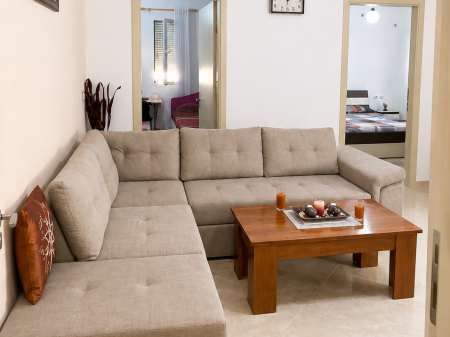 Shitet apartament 2+1