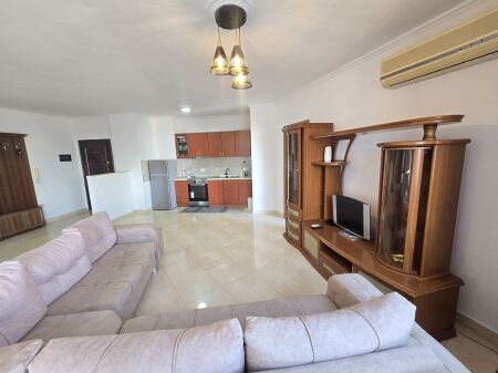 Qera | Apartament 2 + 1 | Rruga e Barrikadave | 650 €/muaj