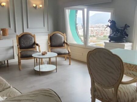 ​Jepet me qira Studio Duplex tek Kodra e Diellit 1 .  