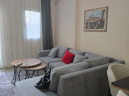 Apartament 1+1 me qira Pazari i Ri .RRUGA E BICIKLETA