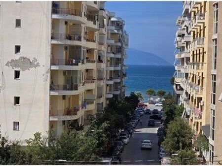 Apartament 1+1 me qera ne Lungo Mare,pas Hanover