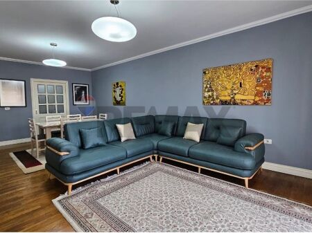 Apartment 2+1 for rent at Willson square.
