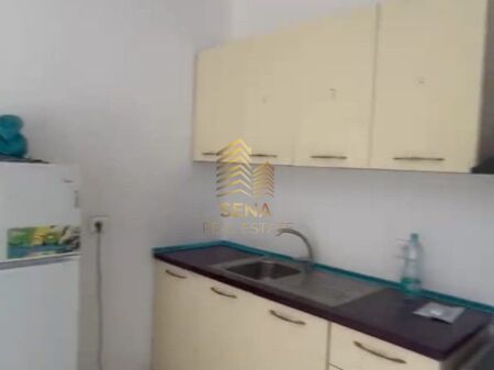 Qira,Hyrje Private 1+1+Blk, Rruga Elbasan, Prane Sanatoriumi, 45.000 Lekemuaj