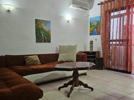 Rent | Apartament 1 + 1 | Rruga Xhanfize Keko | 400 €/month