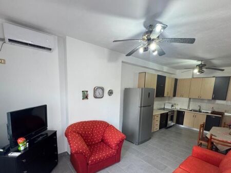 Jepet me qera apartamenti 1+1