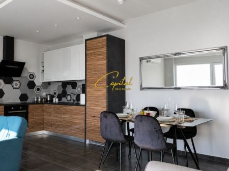 PENTHOUSE ME QIRA 90 M2 PAZARI I RI 85.000 LEKE
