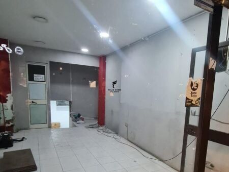 NEGOZIO IN AFFITTO 45 M2 VIA DELLE BARRICATE 80.000 LEKE FH-89417